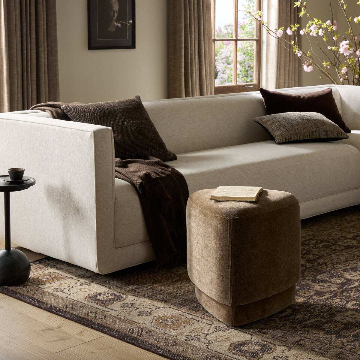 OTTOMANS AND STOOLS