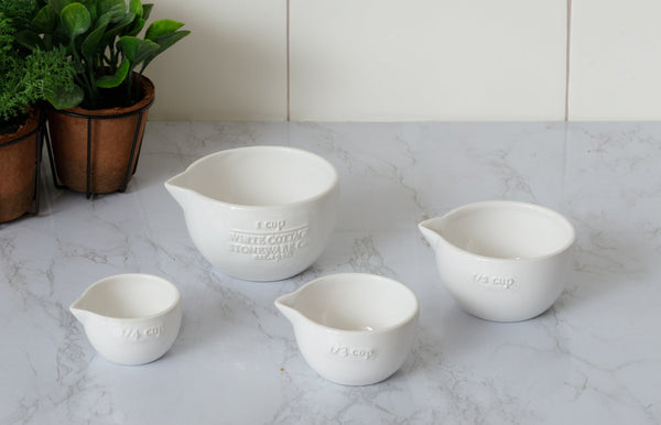 White Cottage Ceramic Measuring Cups (Set of 04)