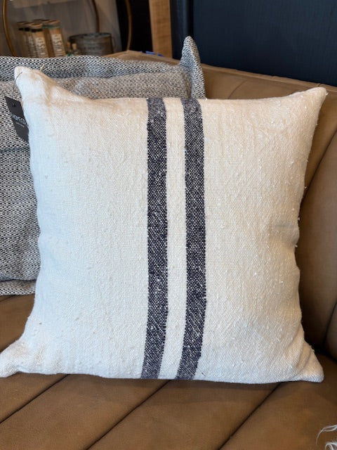 Sandra 18x18 Beige w/ Blue Pillow
