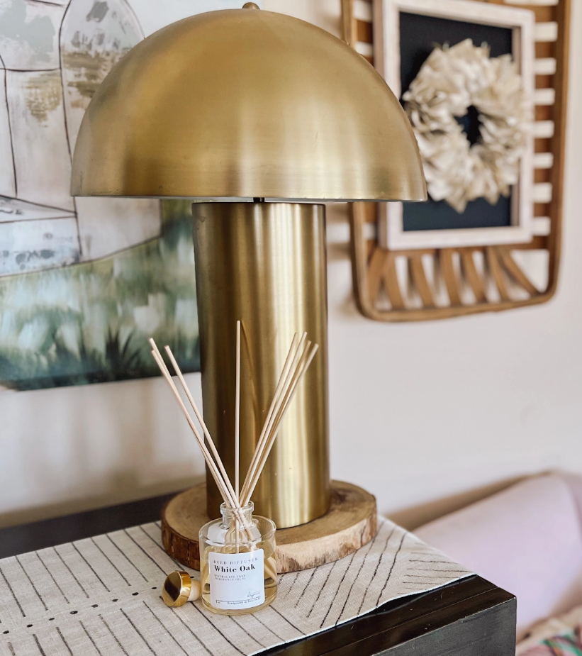 Winter at Wayne Manor Reed Diffuser with Gold Stopper