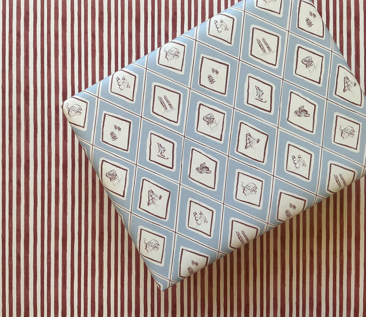 Winterberry Stripe Gift Wrap